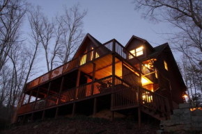 Laurelwood Lodge at Lake Lure, NC - Sleeps 12